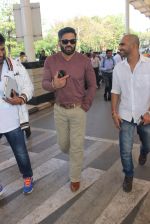 Sunil Shetty snapped at airport on 22nd Jan 2016